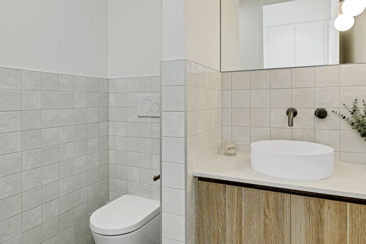 Powder room