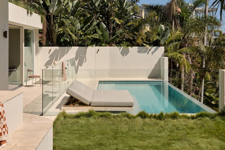 VILLA BLANCA