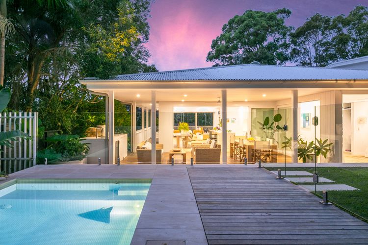 SUN HOUSE