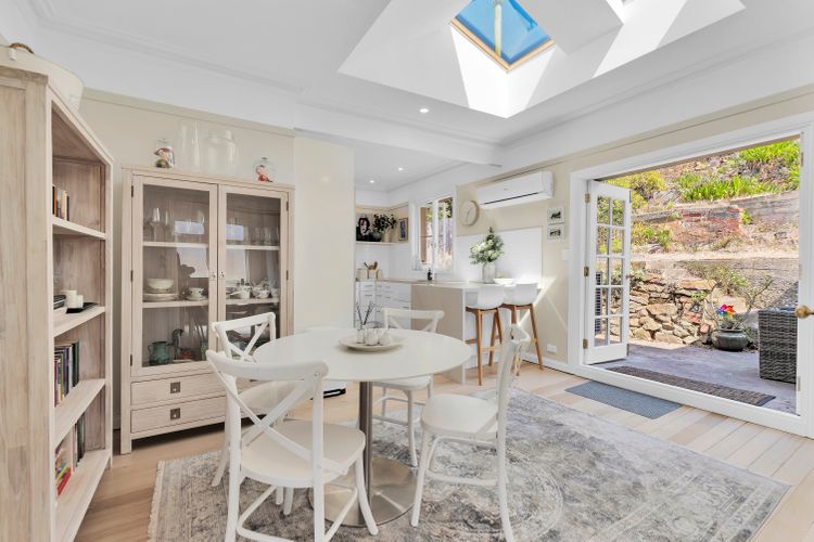 Glorious Views –  beautiful 1925 heritage house