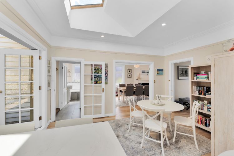 Glorious Views –  beautiful 1925 heritage house