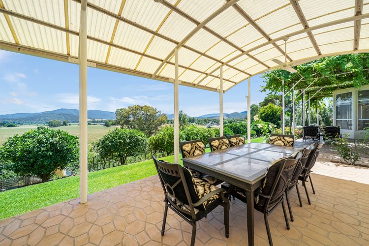 Buffalo River Retreat – 6 Bedroom