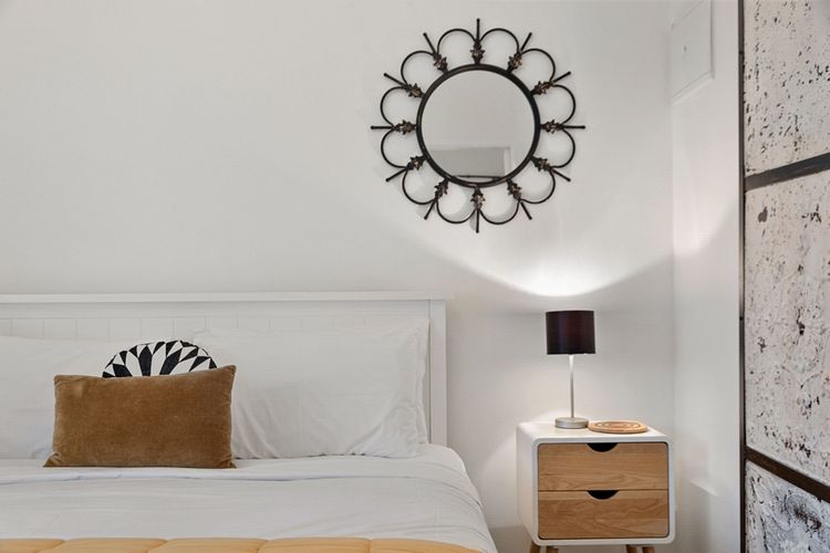 Apartment 22