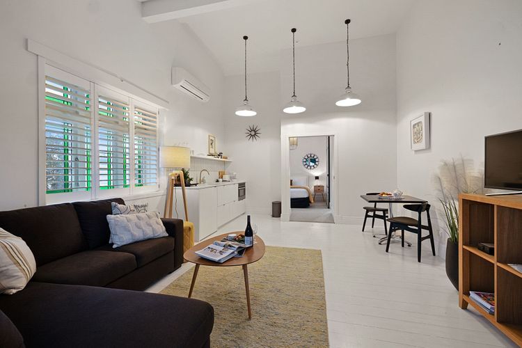 Apartment 22