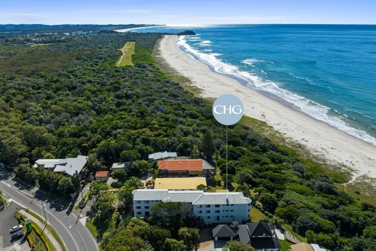 Shoreline 3 Beachfront Apartment
