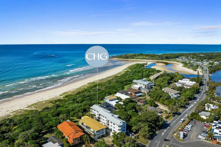 Shoreline 3 Beachfront Apartment