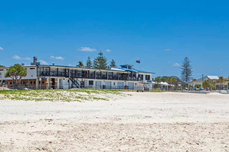Pacific Waves – Pet Friendly Original Beach House