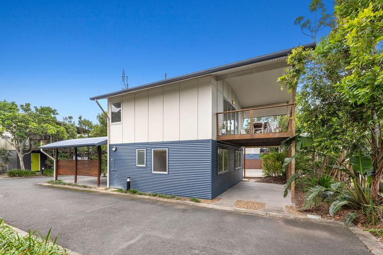 Beach Shacks 1 – With Complex Pool, Spa and Bbq