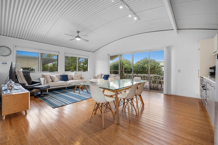 Beach Shacks 1 – With Complex Pool, Spa and Bbq