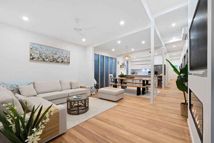 The Beach Casa – 300m to Beach!