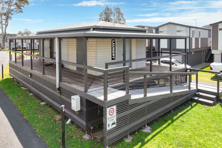 CABIN 21 – Lake Conjola