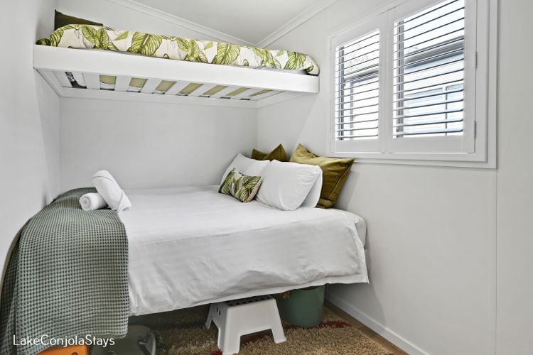 CABIN 21 – Lake Conjola