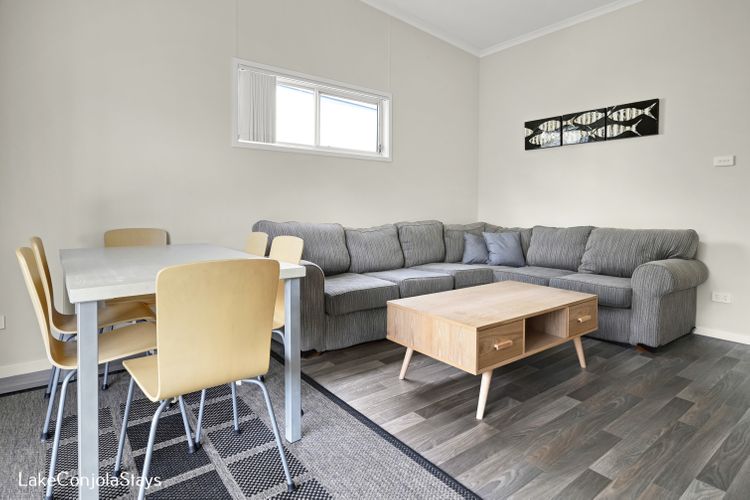 CABIN 60 – Lake Conjola