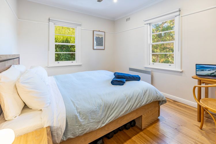 Bedroom - Queen Bed