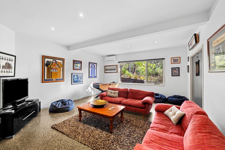 Lounge room 2