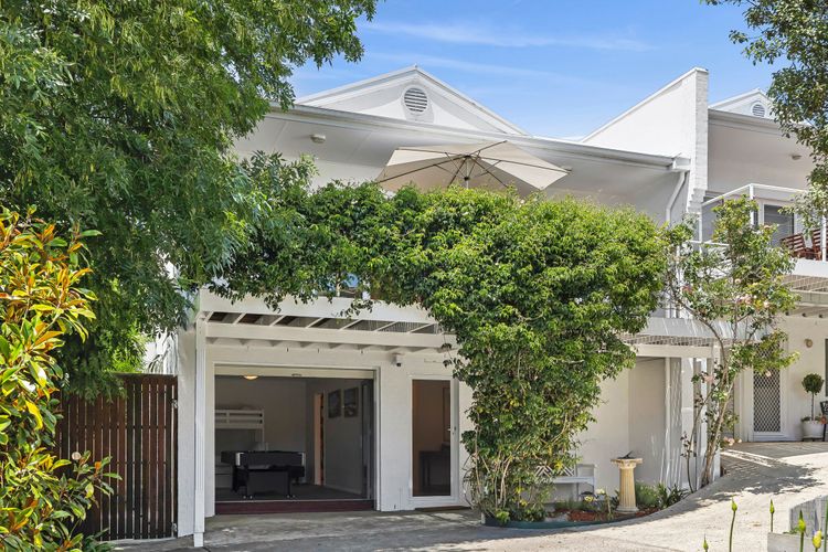 Luxury Lorne