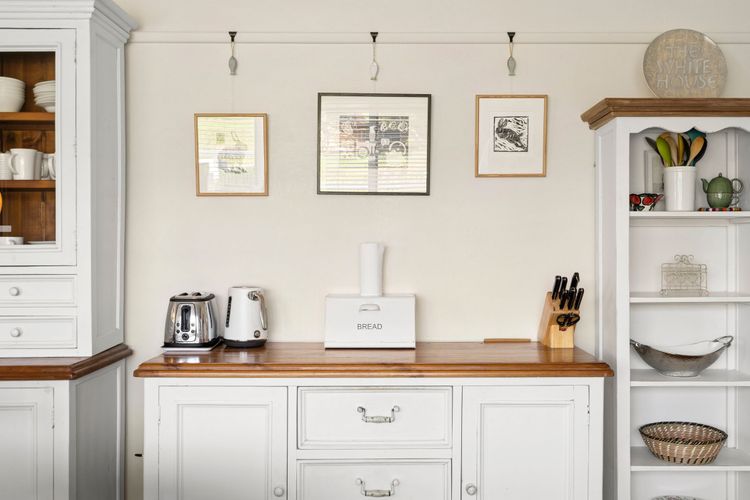 The White House – Prime Location & Oozing Character – Wi-Fi