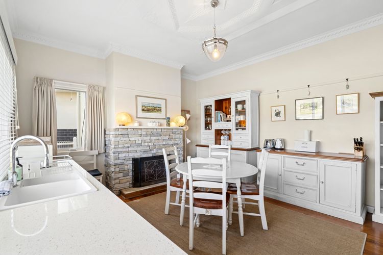The White House – Prime Location & Oozing Character – Wi-Fi