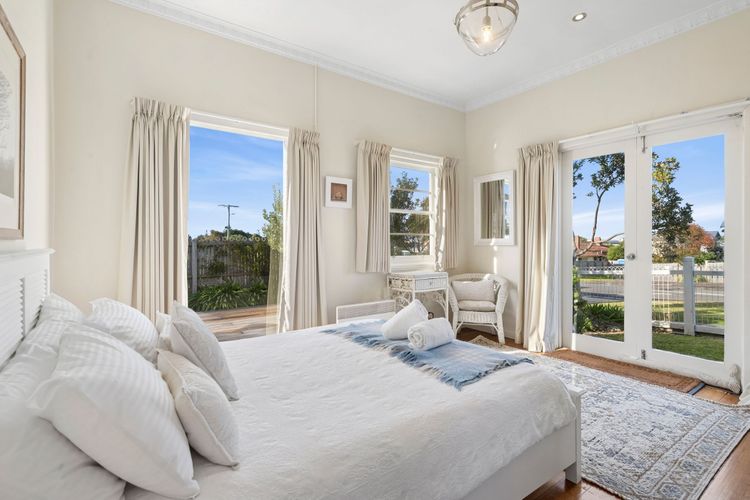 The White House – Prime Location & Oozing Character – Wi-Fi