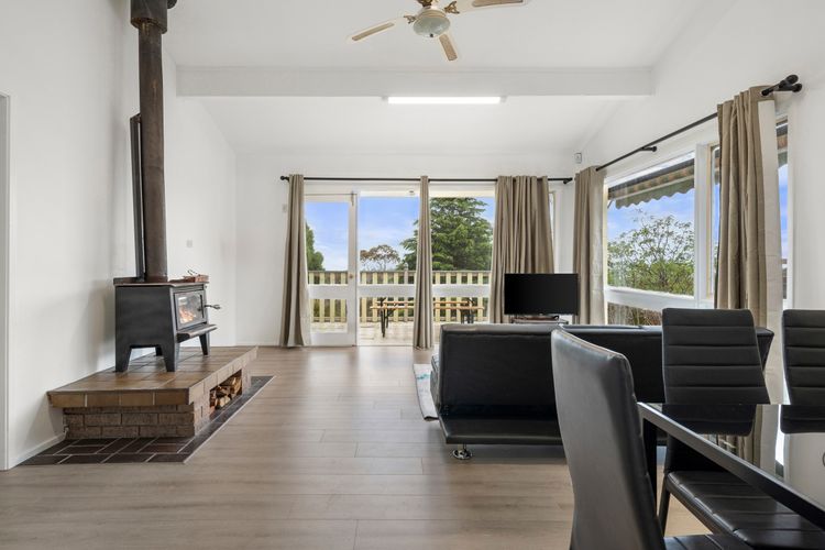 Narrow Neck Hideaway
