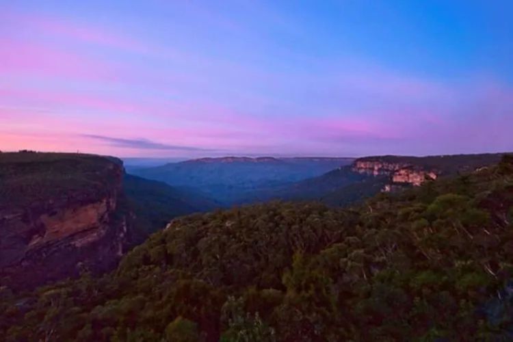 Narrow Neck Hideaway