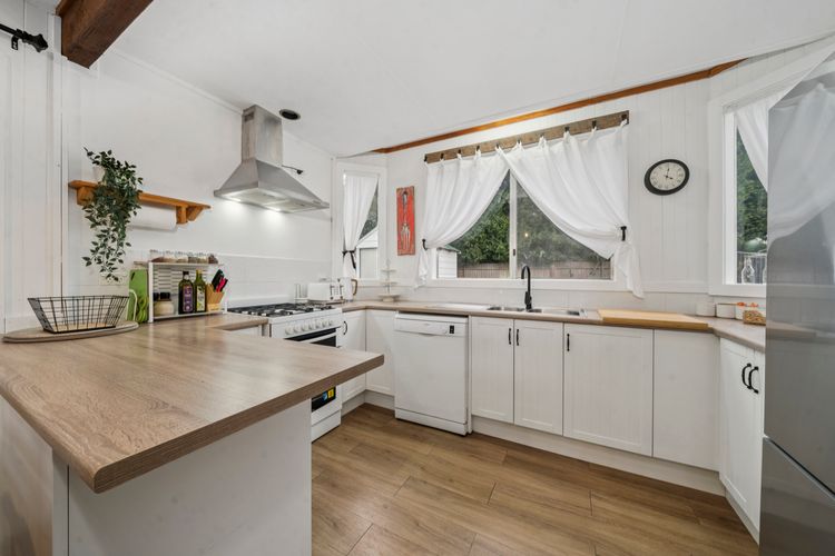 Banksia Mountain Retreat