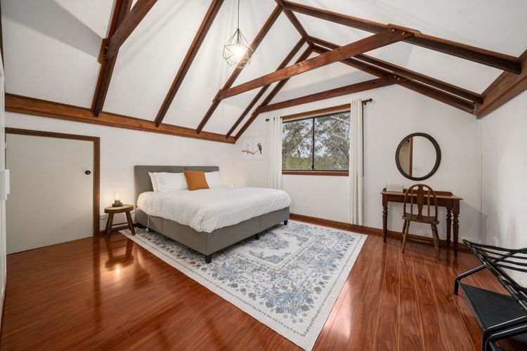 Banksia Mountain Retreat