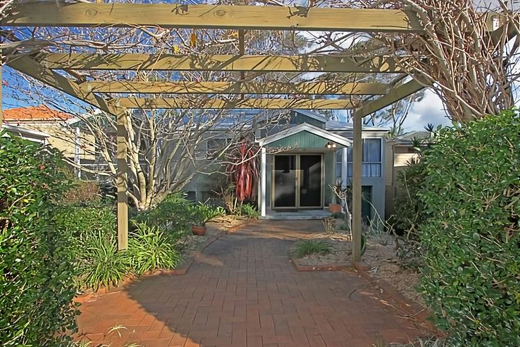 Denham Avenue Whole House Beachside Escape