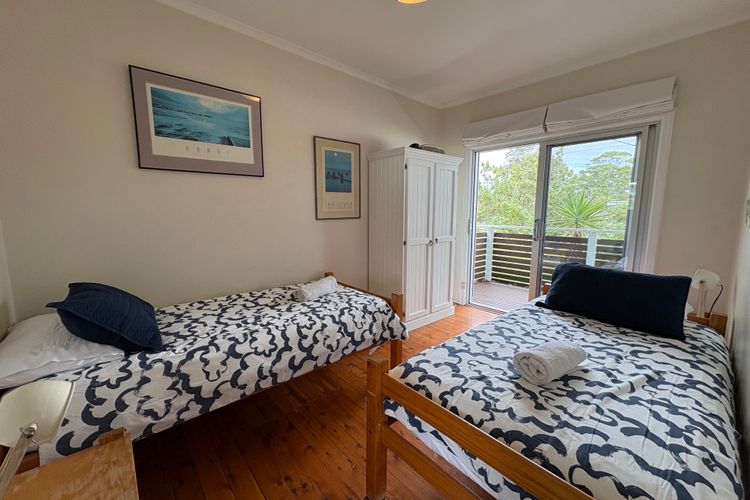 The Dolphin Beach House Vincentia – Beachfront In Vincentia