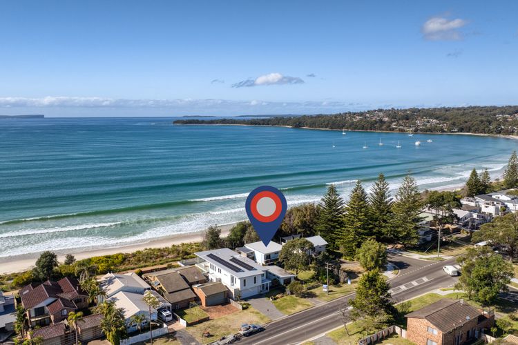 The Dolphin Beach House Vincentia Stay for 3 Pay for 2!  – Beachfront In Vincentia