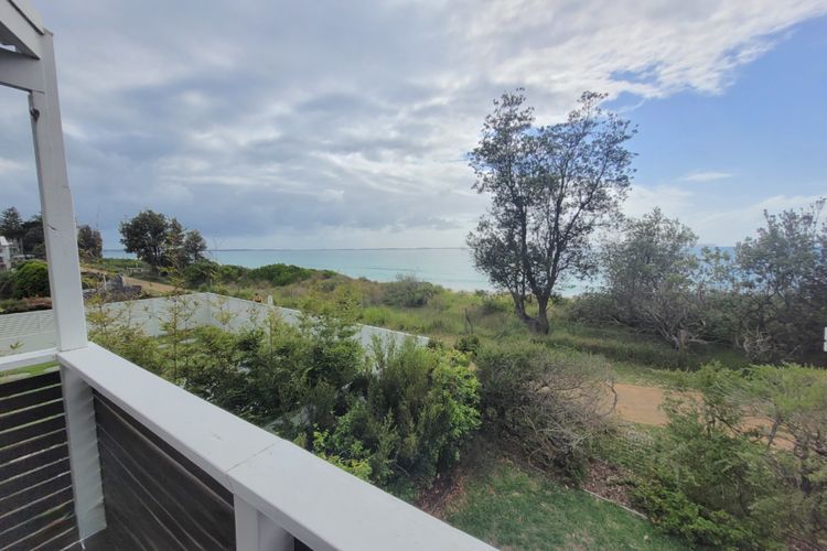 The Dolphin Beach House Vincentia – Beachfront In Vincentia