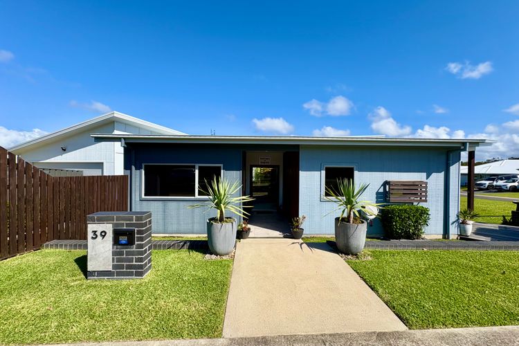 Secret Sanctuary On Seagrass – Luxury Coastal Retreat in Jervis Bay
