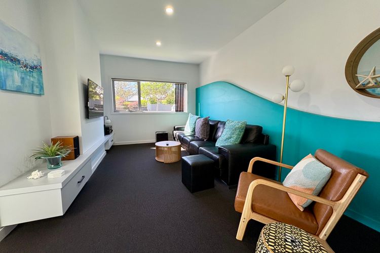 Secret Sanctuary On Seagrass – Luxury Coastal Retreat in Jervis Bay