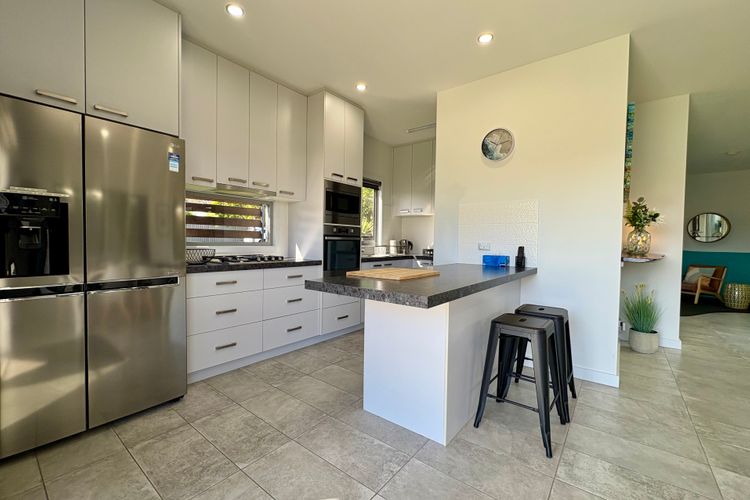 Secret Sanctuary On Seagrass – Luxury Coastal Retreat in Jervis Bay