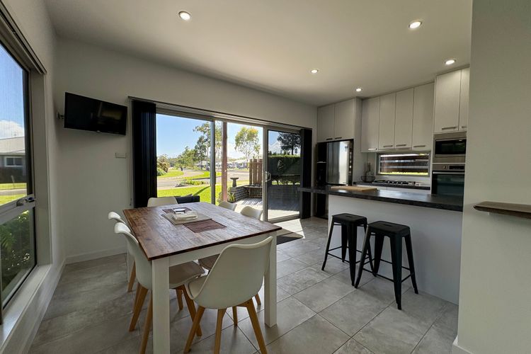 Secret Sanctuary On Seagrass – Luxury Coastal Retreat in Jervis Bay