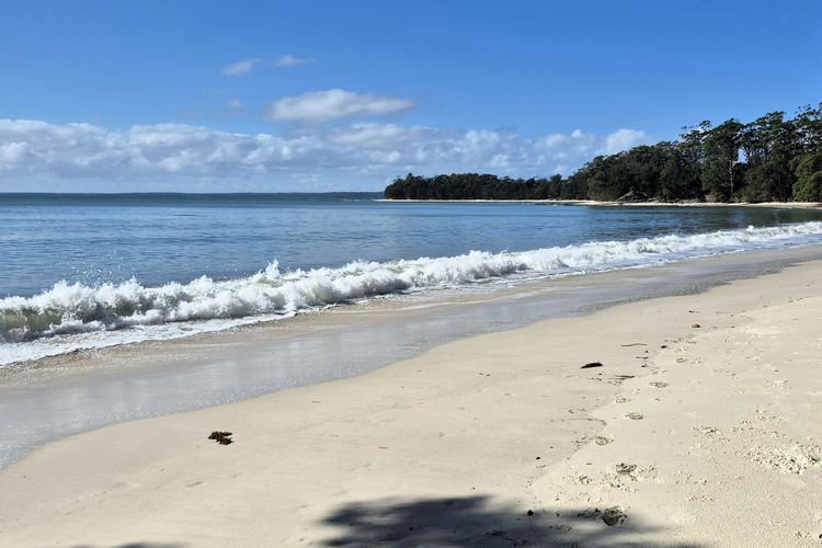 Shack No. 5 – A Quirky, Retro Beach Escape in Jervis Bay!