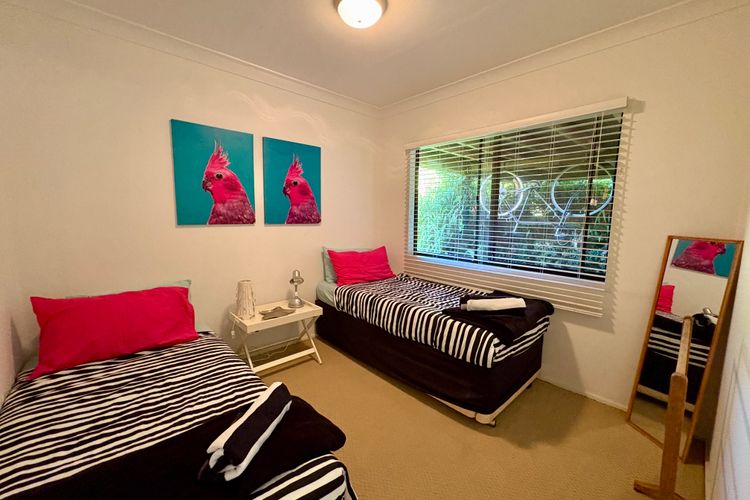Shack No. 5 – A Quirky, Retro Beach Escape in Jervis Bay!