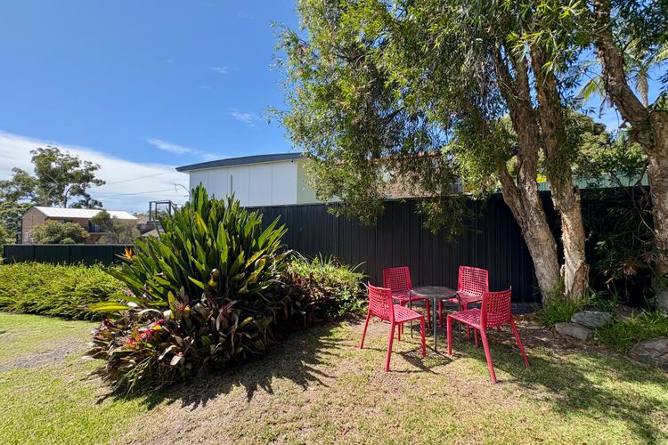 Shack No. 5 – A Quirky, Retro Beach Escape in Jervis Bay!