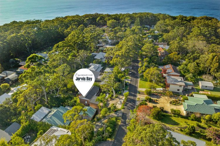 Fre72 – Fields of Green by Experience Jervis Bay