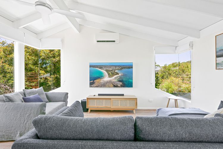 Dea18 – Sunrise Point Beach House by Experience Jervis Bay