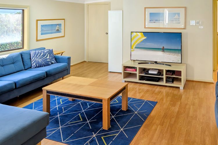 Bas64 – Chill Out @ the Basin by Experience Jervis Bay