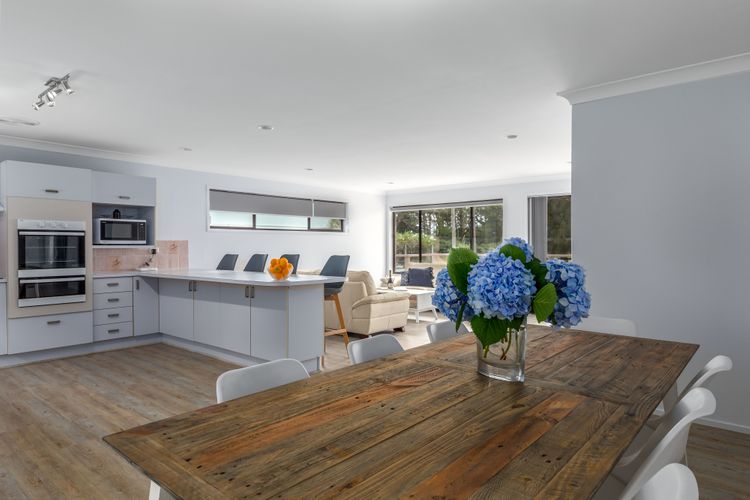 Moona Beach House by Experience Jervis Bay