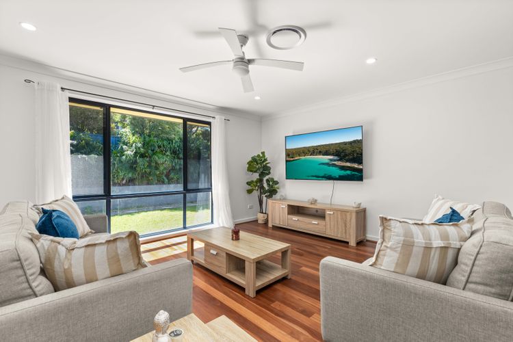 Tur34 – Topsy Turvey by Experience Jervis Bay