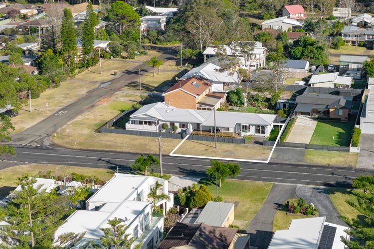 Bay1b – Bayswater Beach House 2 by Experience Jervis Bay