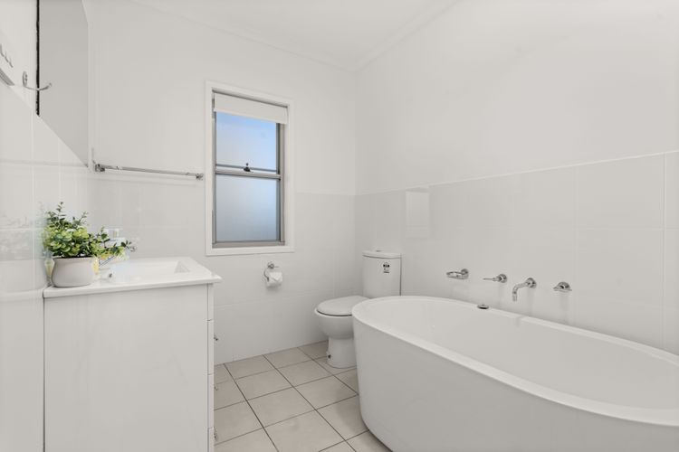 Bay1b – Bayswater Beach House 2 by Experience Jervis Bay