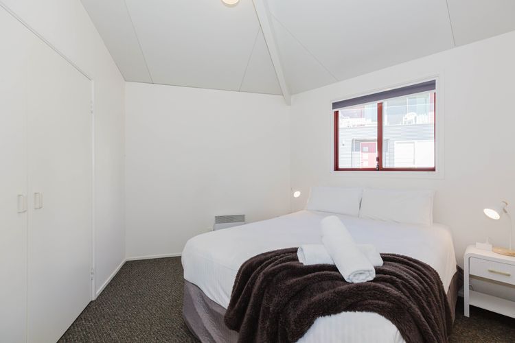 Snowdome – 4/3 Poley Cow Lane