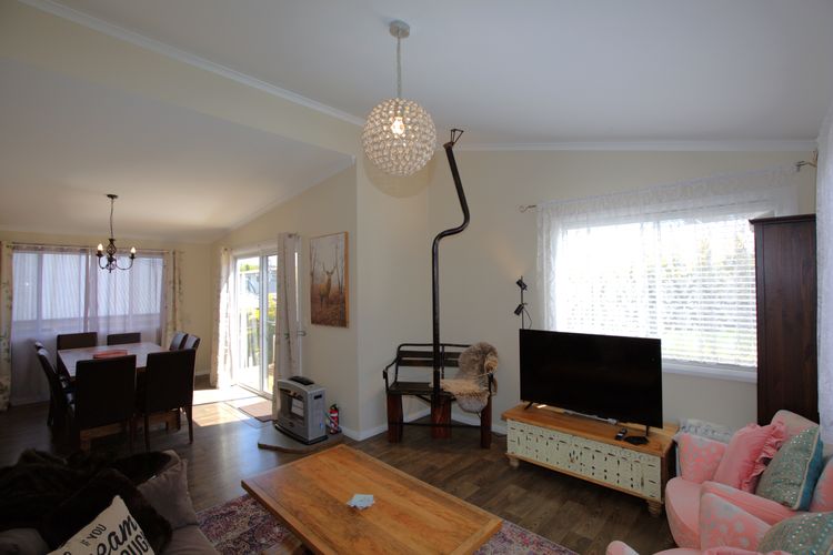 St Helenas – 5 Twynam Street
