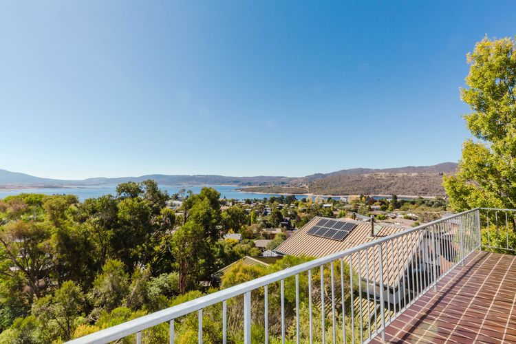 Aviemore – 2/14 Cobbodah Street