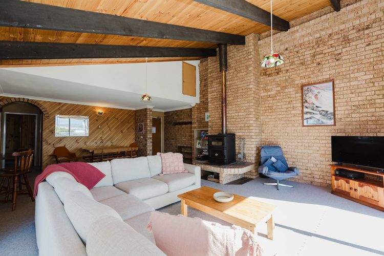 Aviemore – 2/14 Cobbodah Street