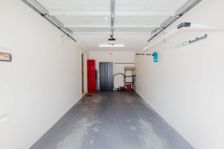 Khione – 6/23-25 Kirwan Close